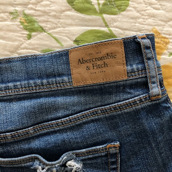 Abercrombie & Fitch denim shorts, waist size 29 - Picture 3 of 4